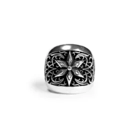 Chrome Hearts Oval Yıldız Yüzük – Klasik