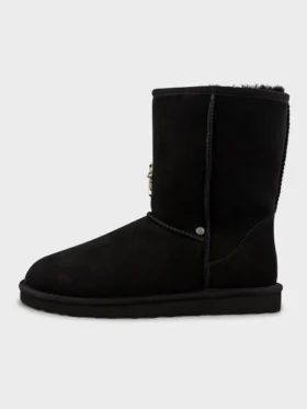 Siyah Chrome Heart Uggs